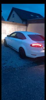 Ford mondeo 1.6  2011 - Ford Mondeo mit Benzin-Antrieb: Limousine, 1.6