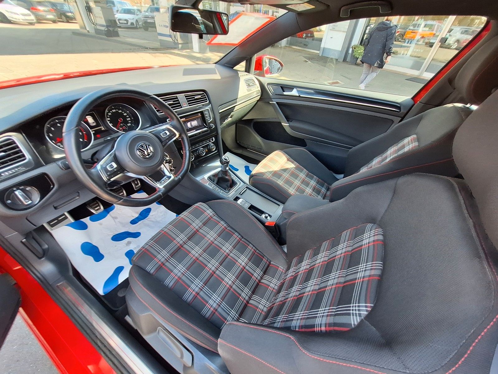 Volkswagen Golf GTI Performance 2.0 TSI Xenon Media Winterp foto 12