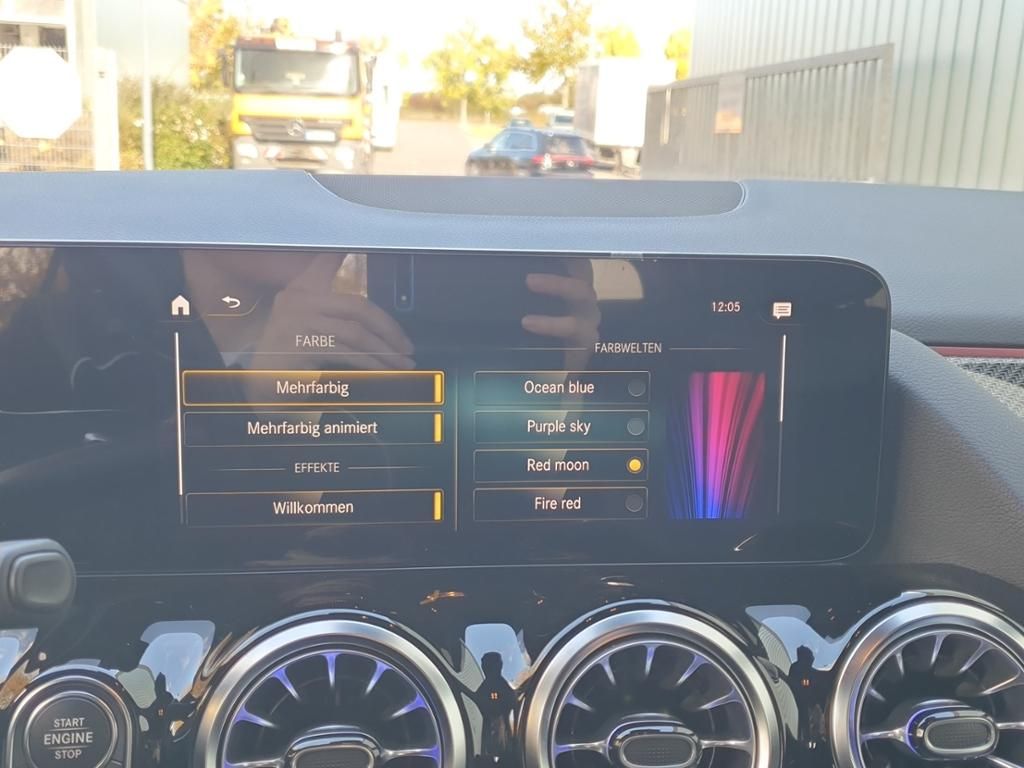 Fahrzeugabbildung Mercedes-Benz GLA 200 AMG*Night*LED*KeyLess*SpurH*ParkAss*RFK