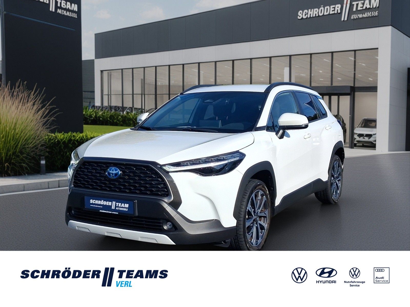 Toyota Corolla Cross 2023, 2.0 hibrīds, Automāts, SUV/Apvidus, Balts — Latvijā