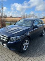 Mercedes-Benz GLC 220 d 4MATIC Autom. - - blaue Mercedes-Benz GLC 220