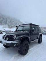 Jeep Wrangler 2.8l CRD Unlimited Sahara Automatik...