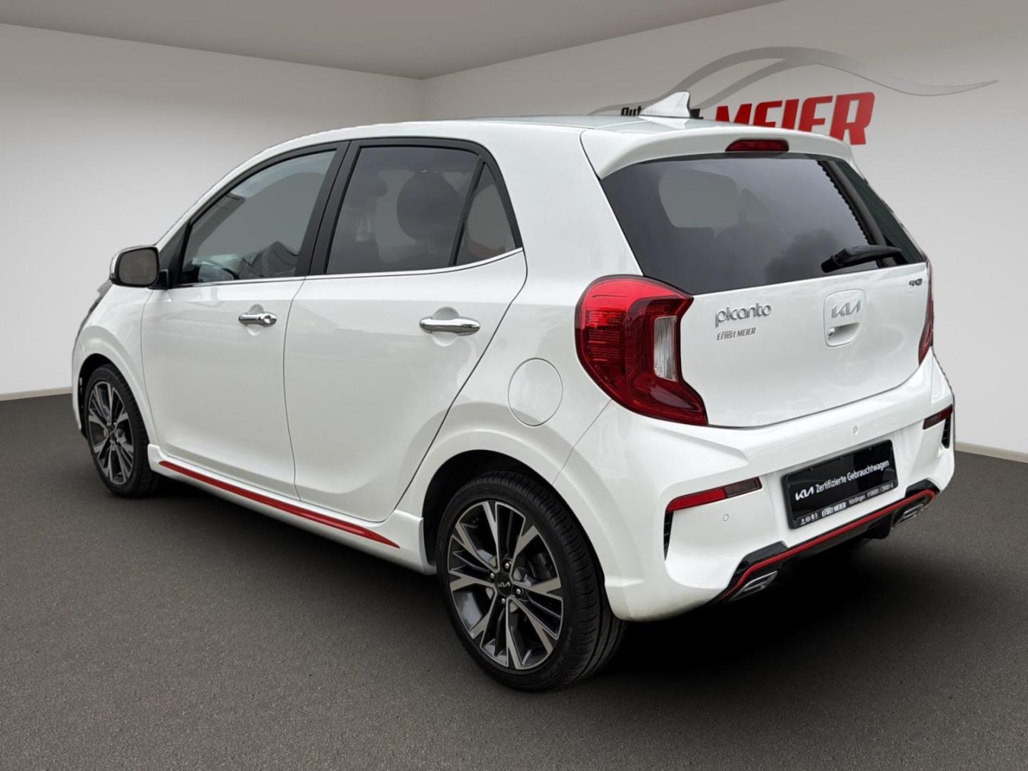 Kia Picanto 1.2 GT-Line TECH NAVI ASS+  *WENIG KM*