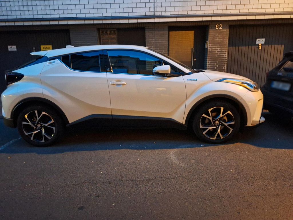 Image of Toyota C-HR