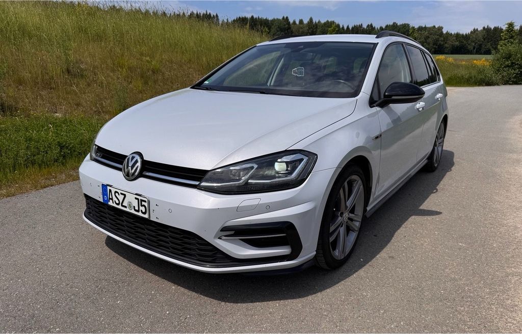 Image of Volkswagen Golf
