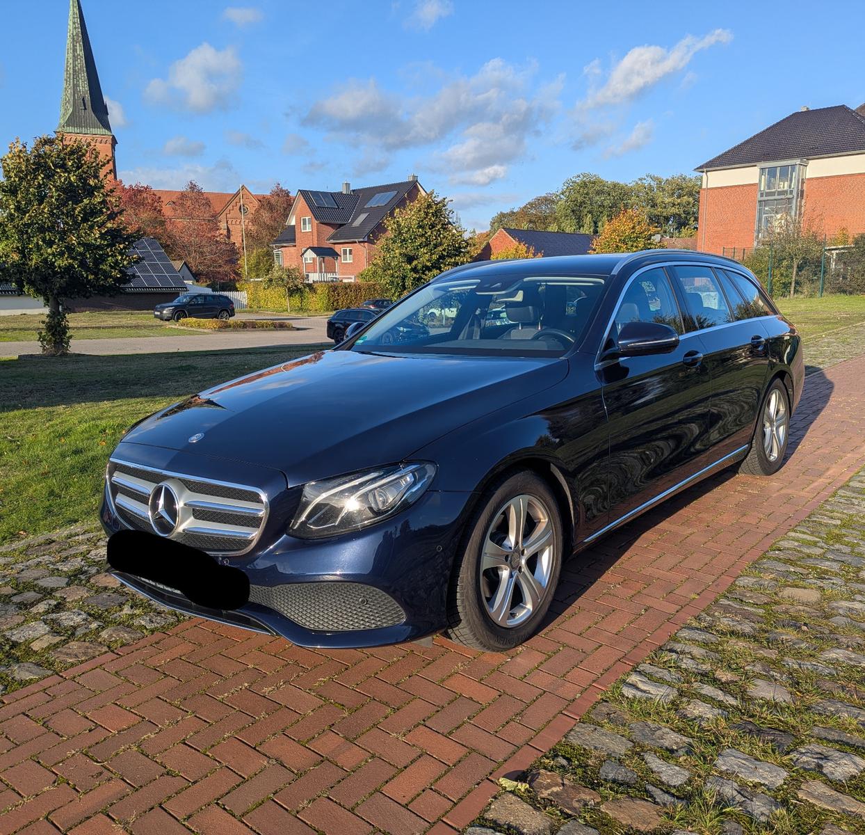 Mercedes-Benz E 220