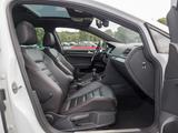 Volkswagen Golf VII 2.0 TSI GTI Performance NAVI PANORAMA X - mit Benzin-Antrieb: Schiebedach, Limousine