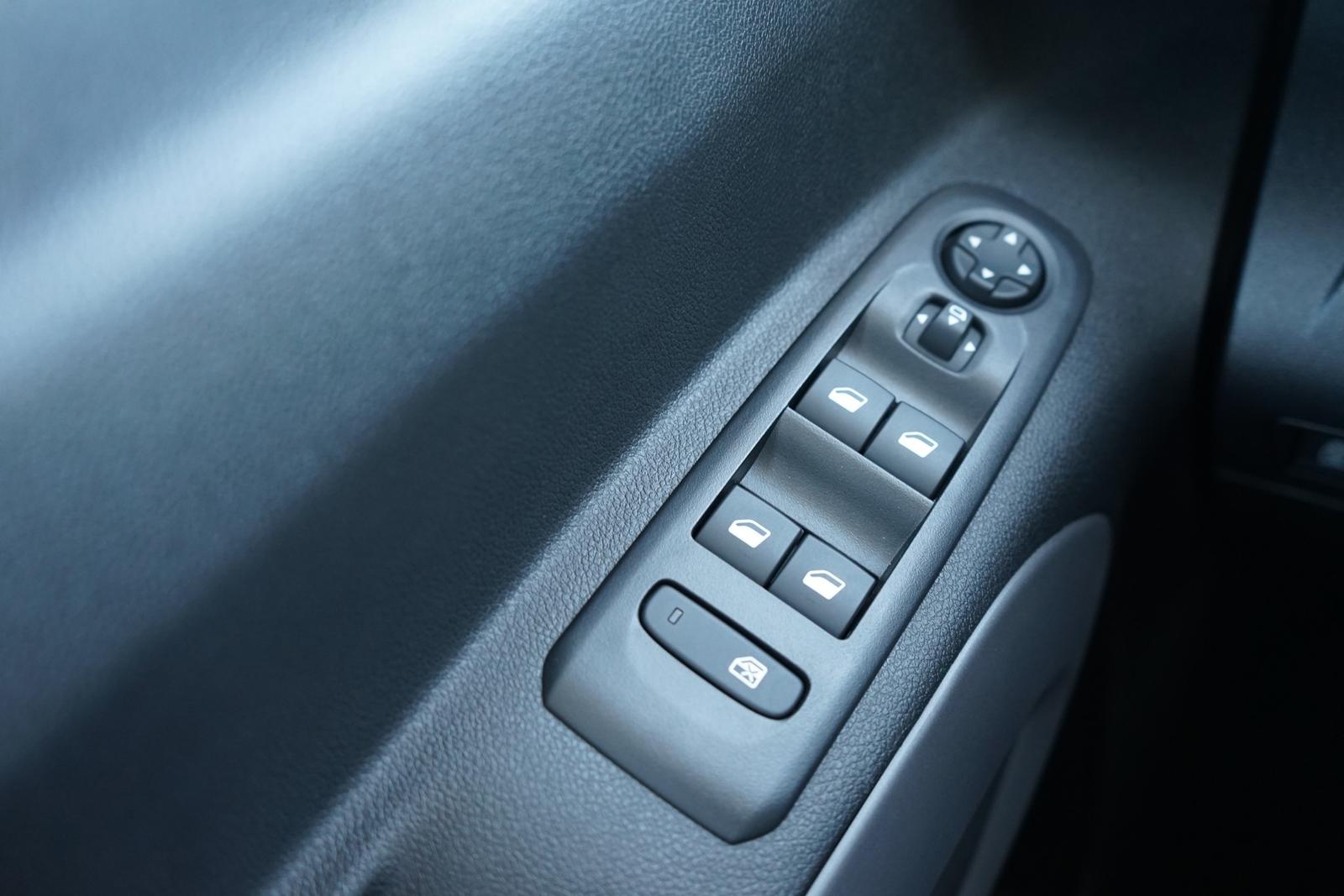 Toyota Proace City Verso 1.2 L1 Navi ACC Kamera DAB PDC