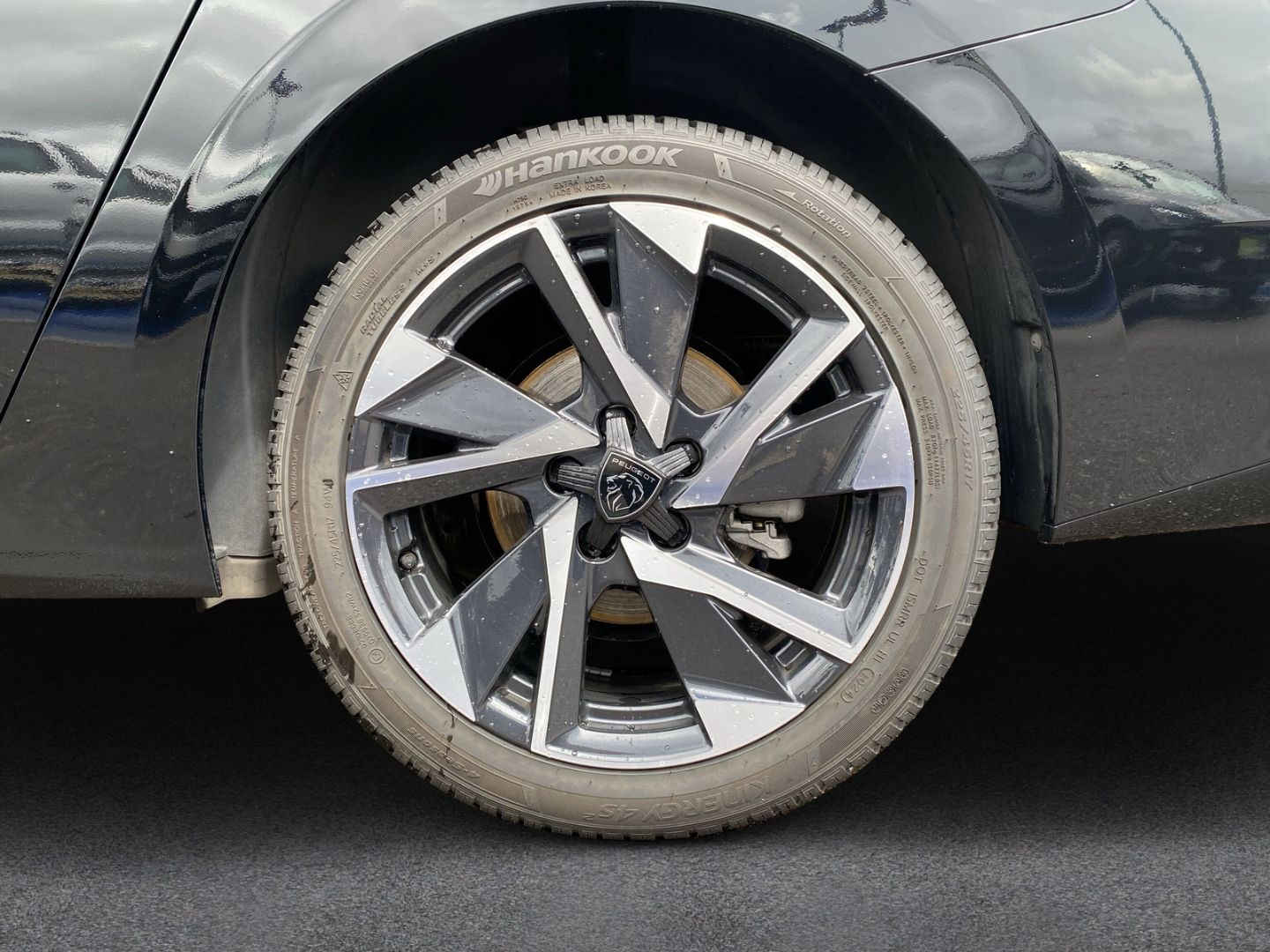 Fahrzeugabbildung Peugeot 308 SW Allure 1.2 PureTech 130 EU6e *ACC*Navi*Si