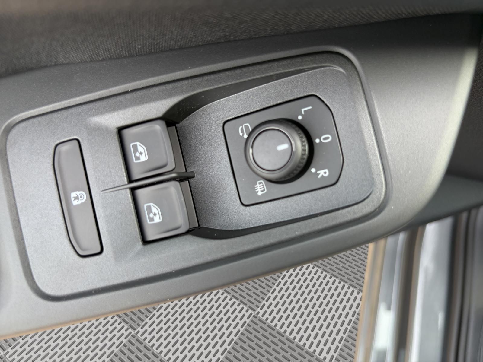 Ford Grand Tourneo - Bild 32