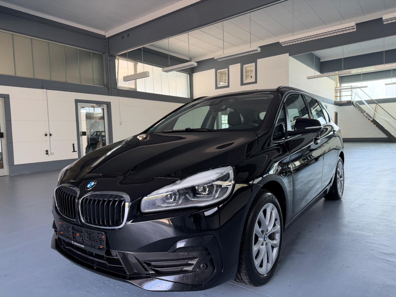 BMW 225XE Active Tourer *NAVI*1.HAND*TEMPOMAT*LED*