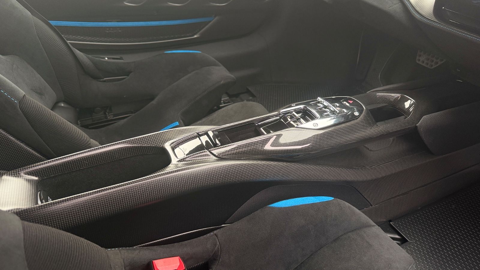 Fahrzeugabbildung Ferrari SF90 XX*1 owner*VAT*German car*PPF