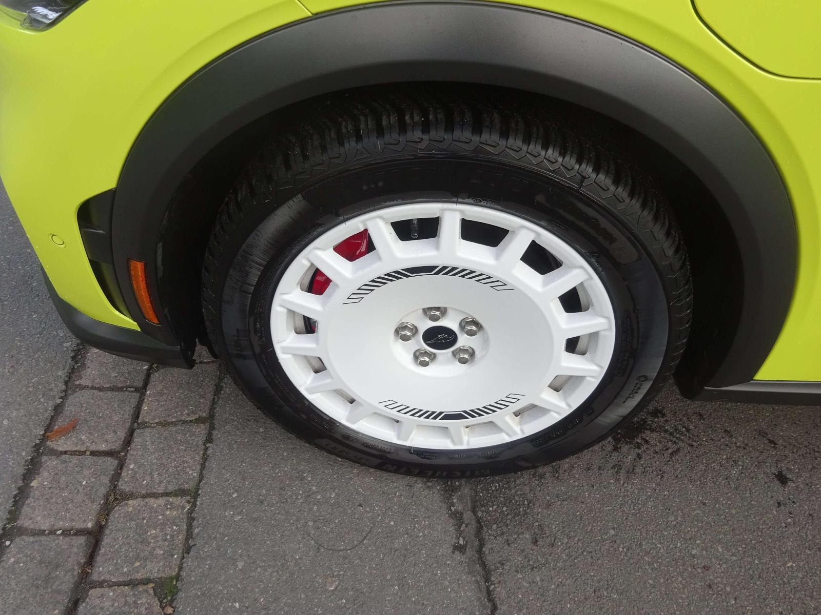 Ford Mustang Mach-E GT AWD  Mach-E Rally-Paket