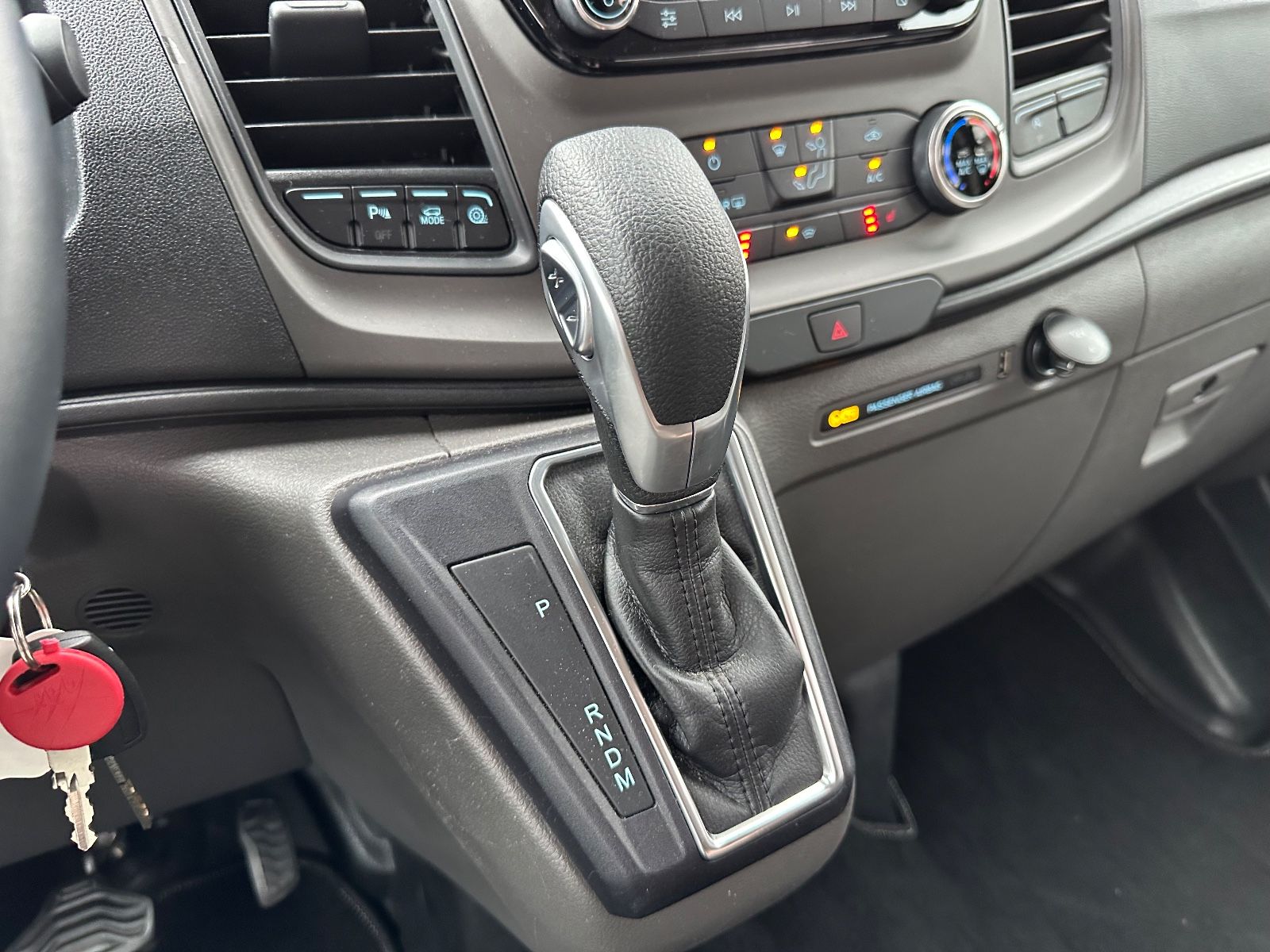 Fahrzeugabbildung Ford Transit Dreamer CapLand 2.0 TDCi AHK/Xenon/Navi