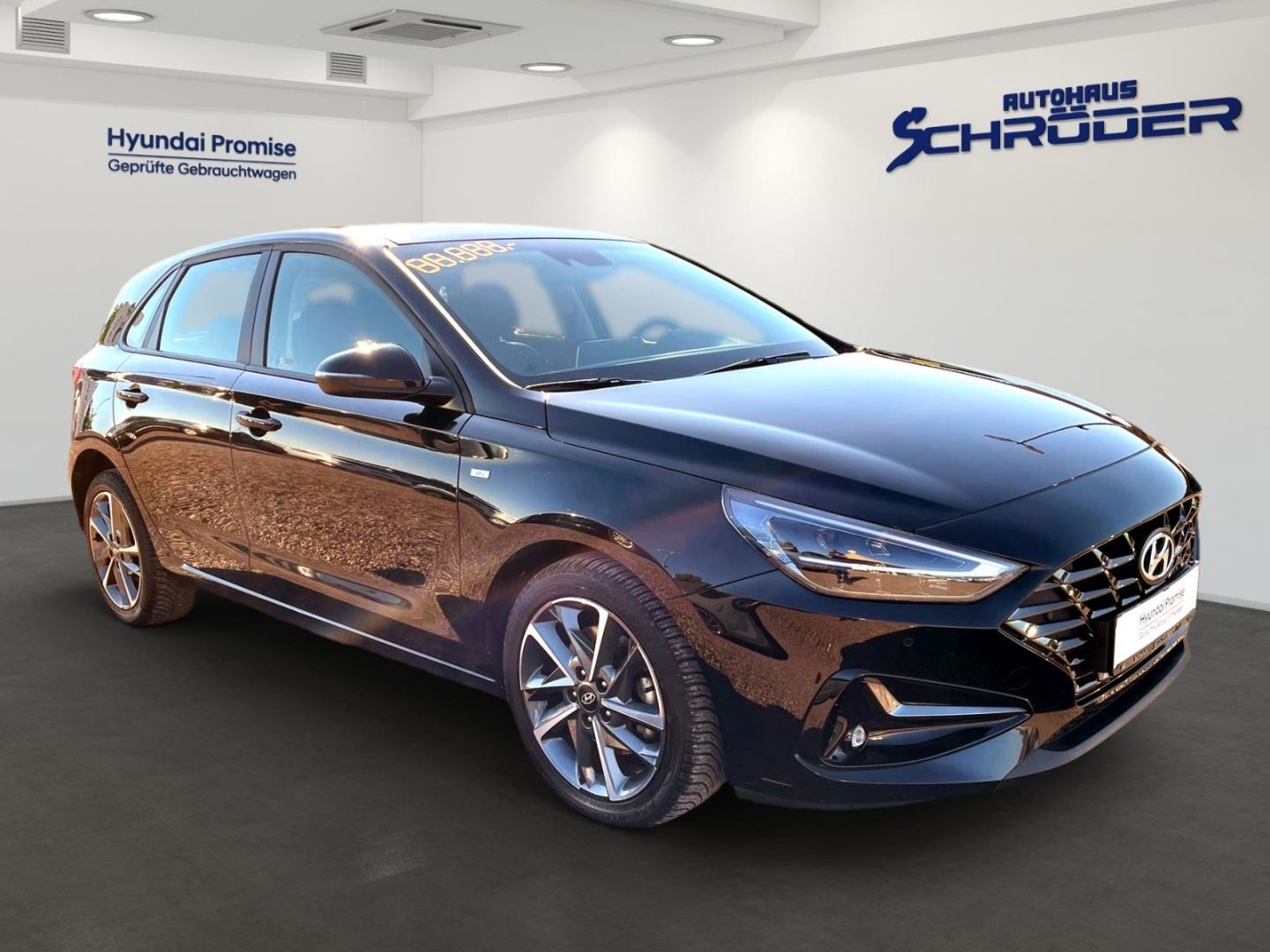 Fahrzeugabbildung Hyundai i30 1.5T (48V Mild-Hybrid) Trend Navigations-Pak