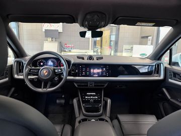 Porsche Cayenne - 12