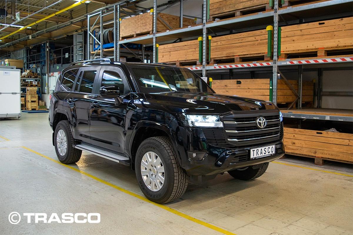 Toyota LC 300 RHD- gepanzert/armored VPAM Level 9 STOCK