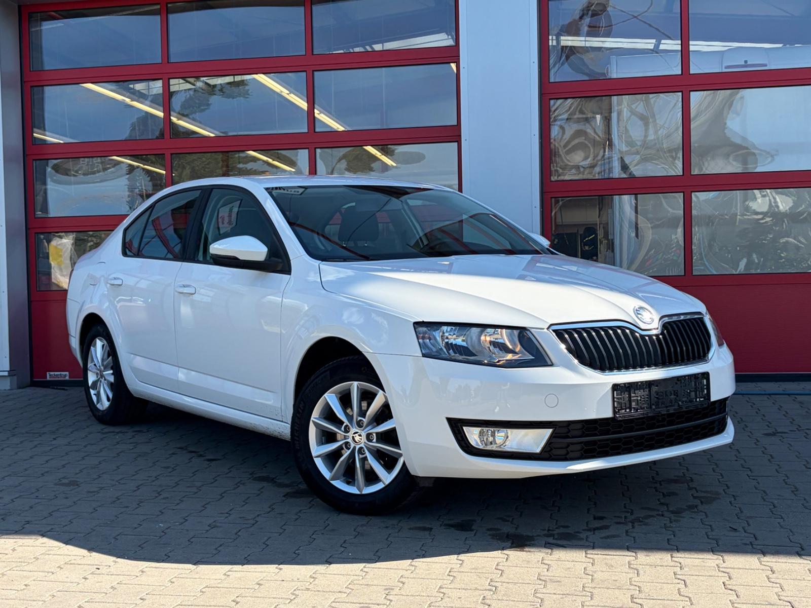 Skoda Octavia Lim. Ambition /2HAND/WENIG KM/TEMPOMAT/