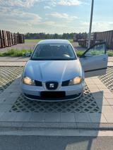 Seat Ibiza 1.4 16V 55 kW Fresh Fresh - Seat Ibiza Fresh mit Benzin-Antrieb