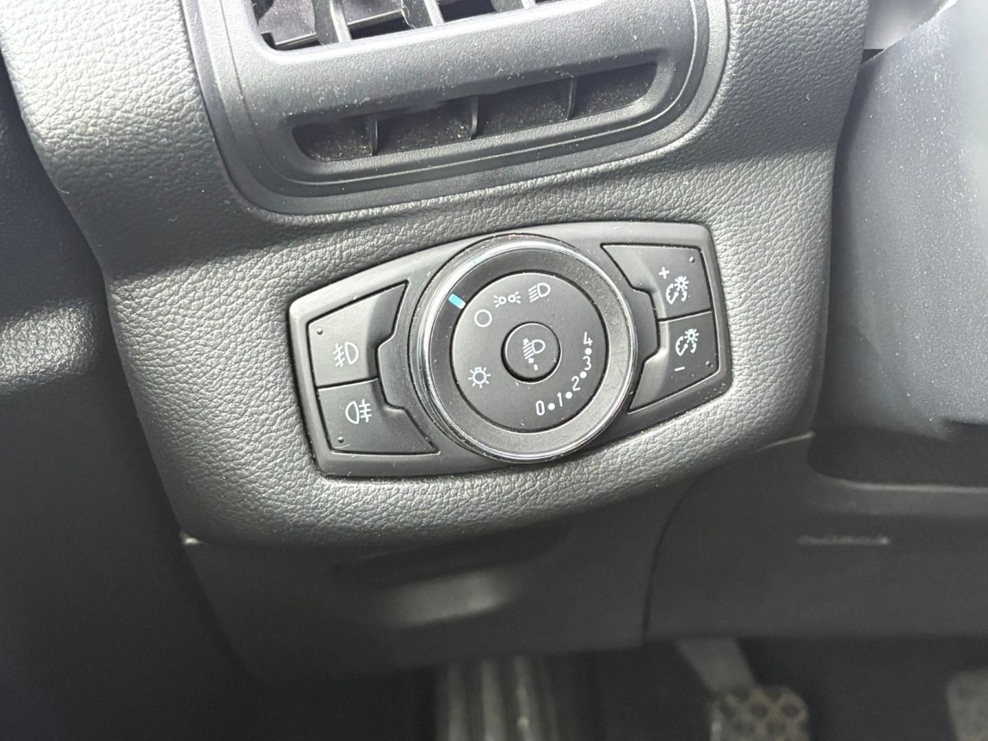 Fahrzeugabbildung Ford B-Max SYNC Edition 1.0 EcoBoost Start Stop