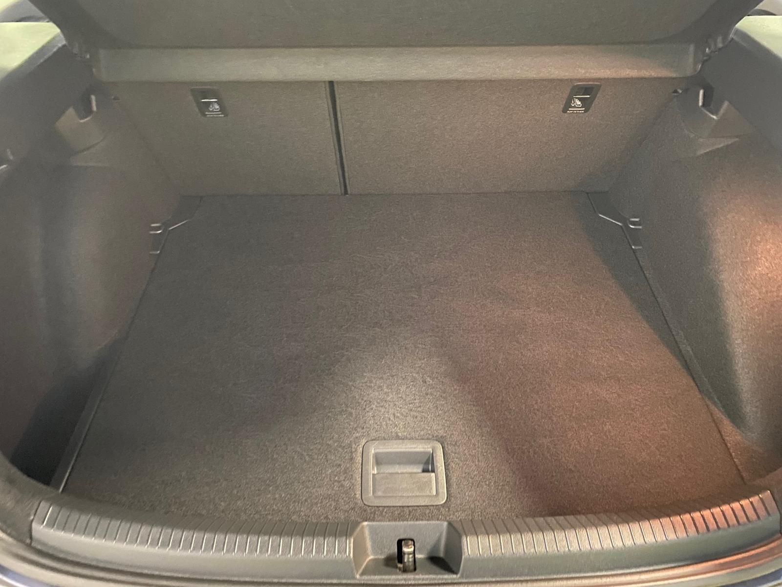 Fahrzeugabbildung Volkswagen Taigo 1.5 TSI ACT Life APP+MATRIX+ALLWETTER+RFK+