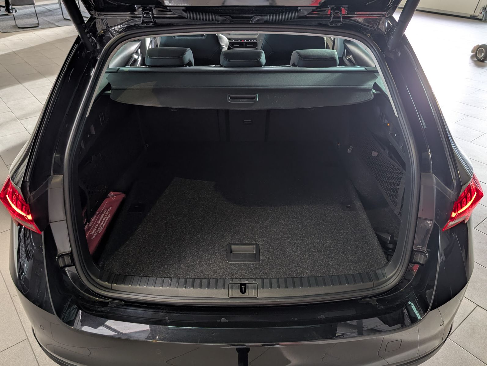 Fahrzeugabbildung SKODA Octavia 1.5 TSI mHEV DSG ACC Style-Paket AHK 17"