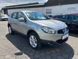 Nissan Qashqai Acenta 4X4 AHK Navi - Nissan Qashqai aus 2010: Acenta
