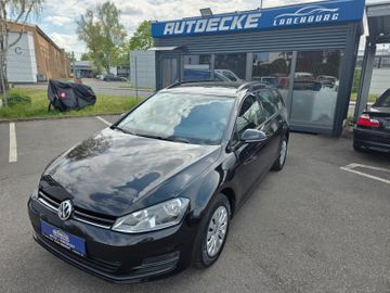 Volkswagen Golf - 1