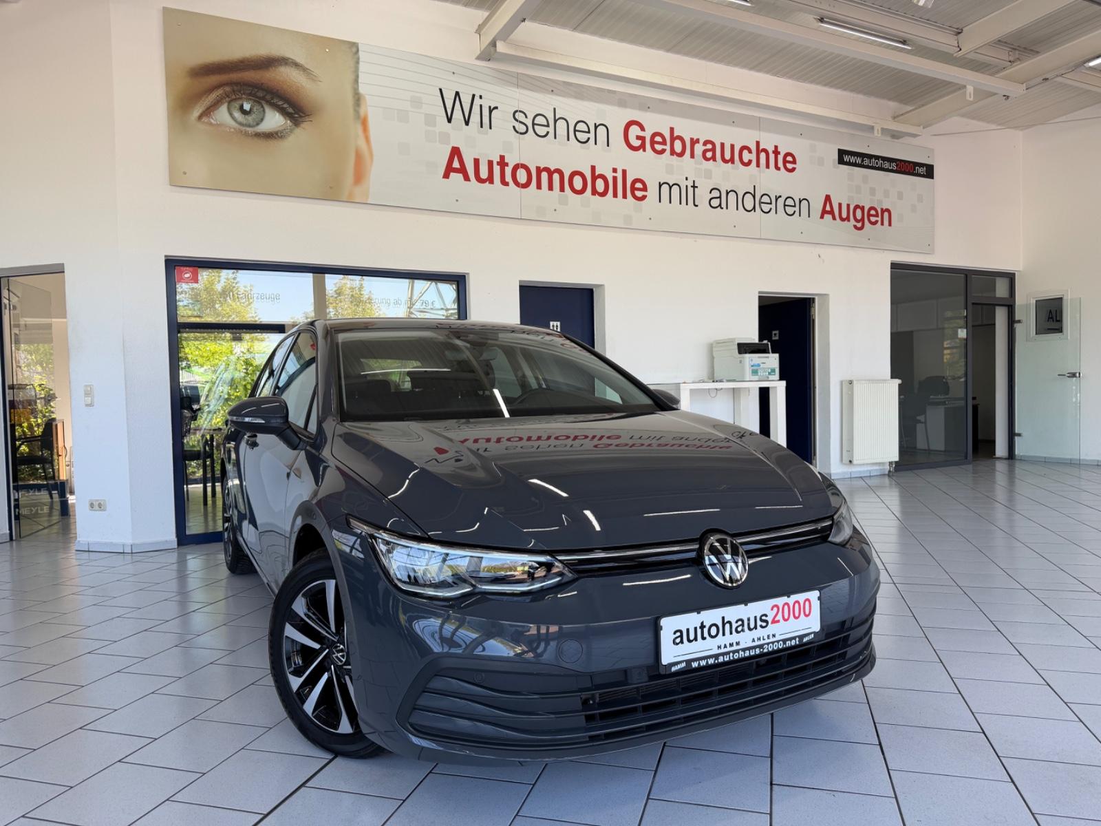 Volkswagen Golf VIII Lim. United *Navi*LED*LHZ*