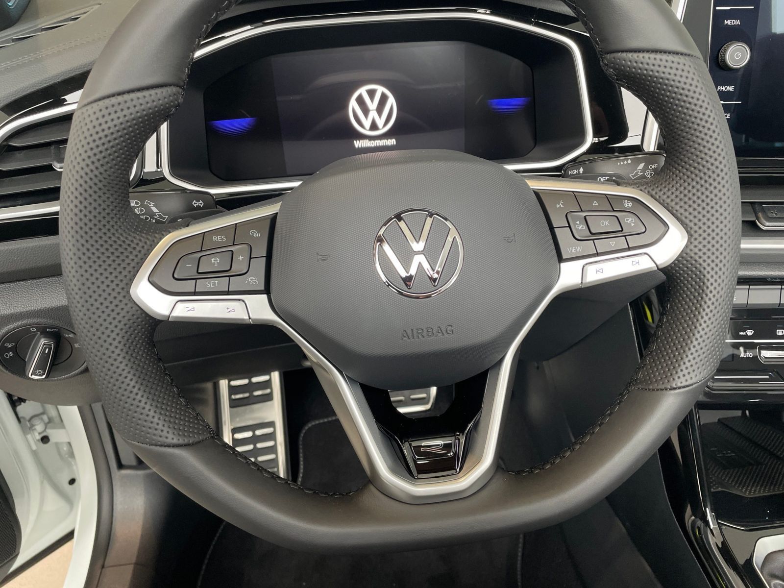 Volkswagen T-Roc - Bild 9