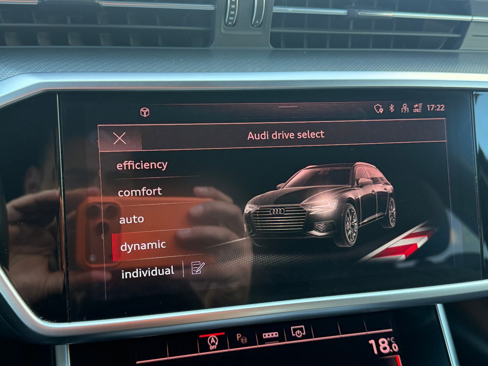 Fahrzeugabbildung Audi A6 Avant 55 TFSI quattro/SPORT/S-LINE/