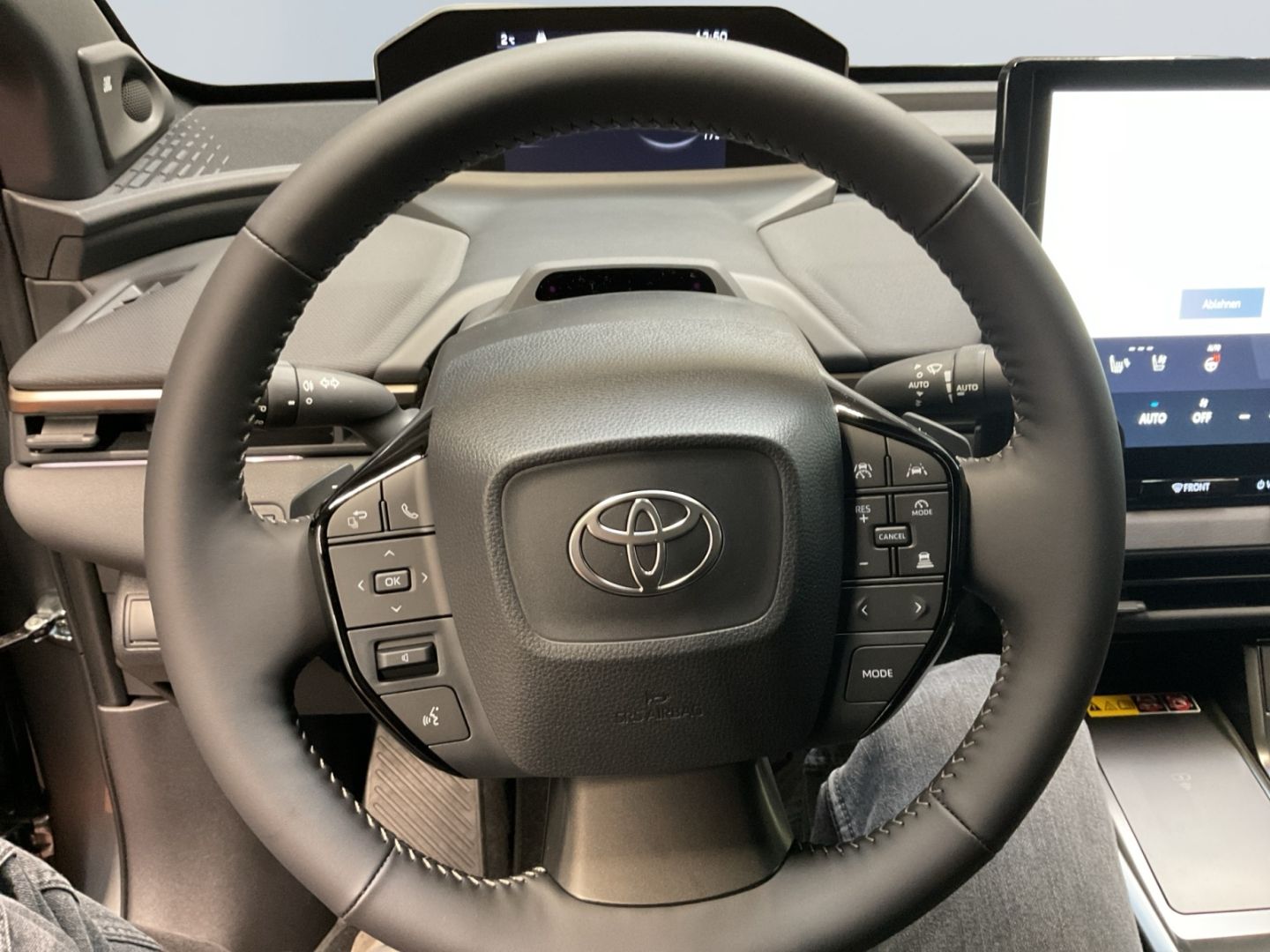 Toyota bZ4X - Bild 11