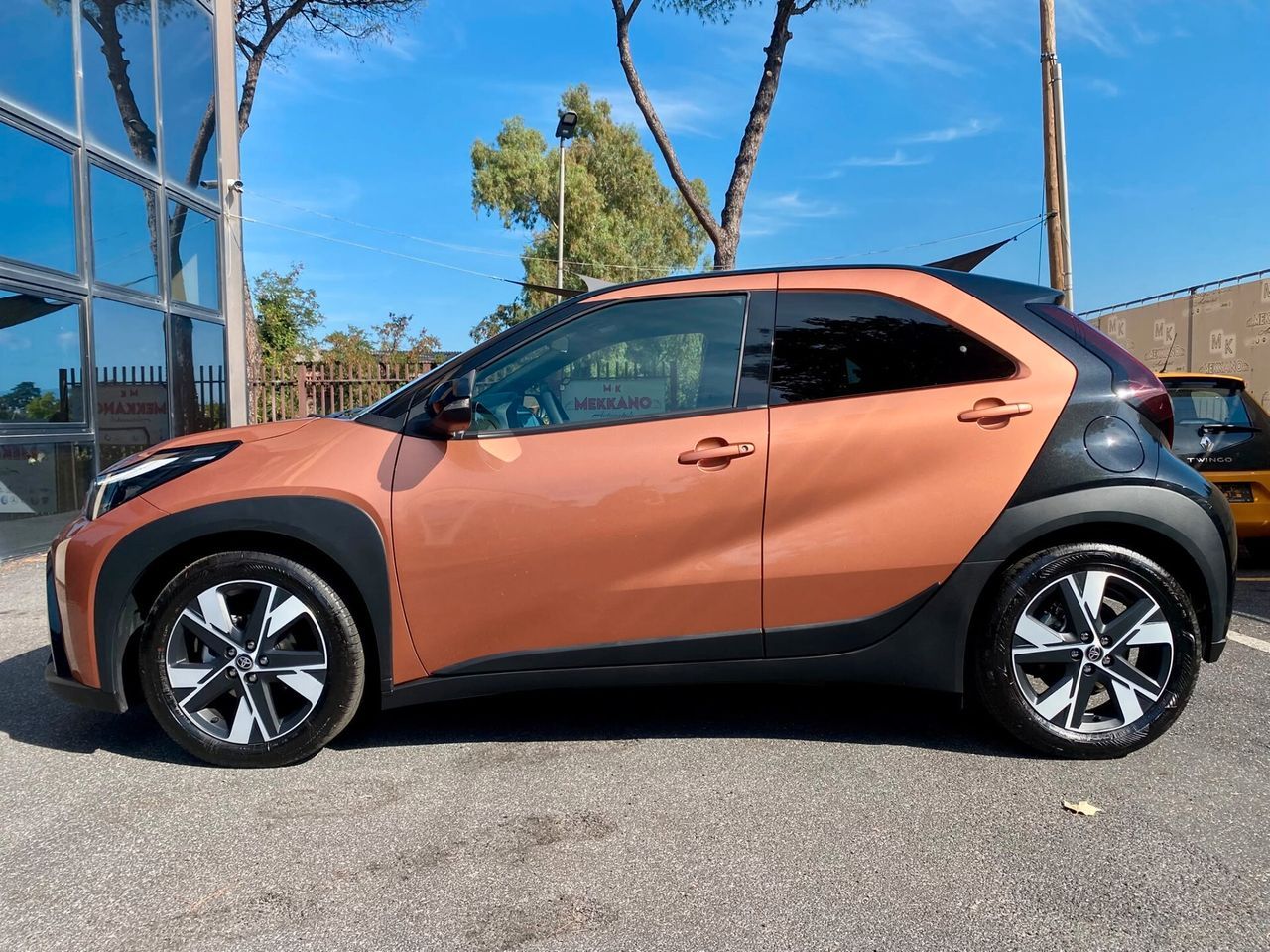 Toyota Aygo X 1.5 hybrid Icon e-cvt AUTOMATICA L imagem 3