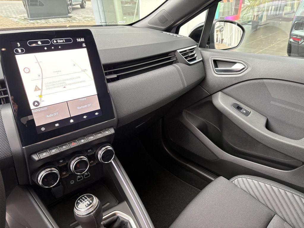 RENAULT Clio - Bild 5