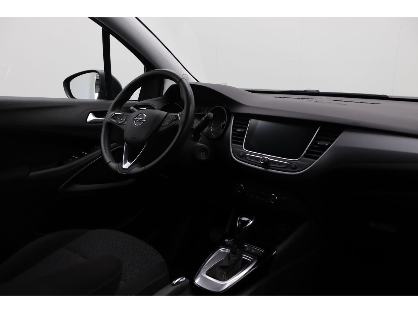 Fahrzeugabbildung Opel Crossland 1.2 Edition Kamera SHZ Navi