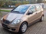Mercedes-Benz A 150 CLASSIC & Wenig Kilometerstand & Automatik - Mercedes-Benz A 150 mit Benzin-Antrieb: Automatik