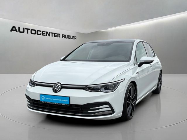 VW Golf VIII 1.5l TSI Style IQ.LIGHT,PANO,19" ZOLL