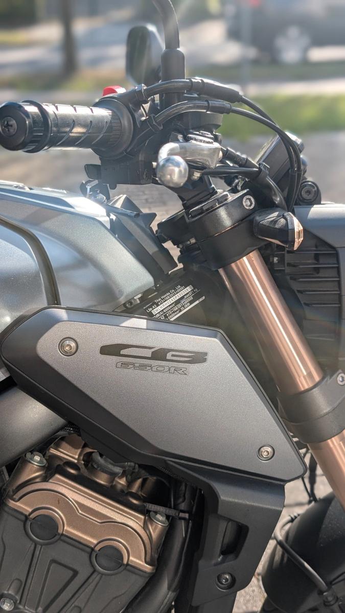 Honda CB 650 R