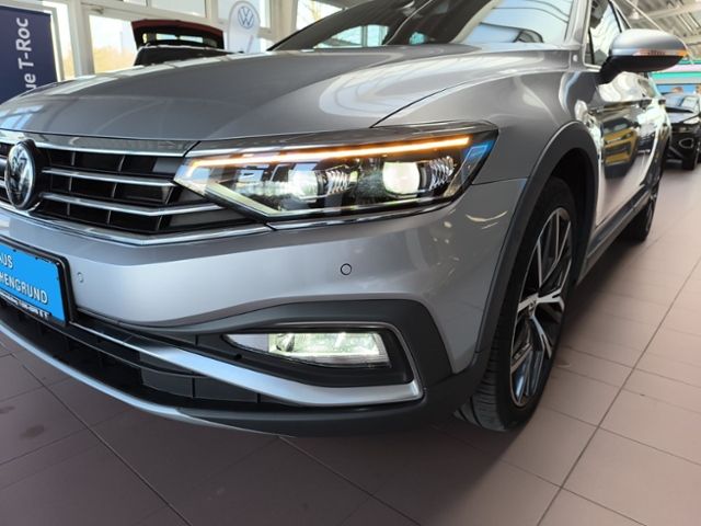 Fahrzeugabbildung Volkswagen Passat Variant 2.0 TDI DSG Alltrack 4MOTION PANO