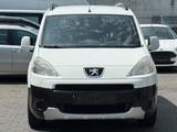 Peugeot Partner Tepee Tendance Behindertengerecht Rollst - Peugeot Partner: B