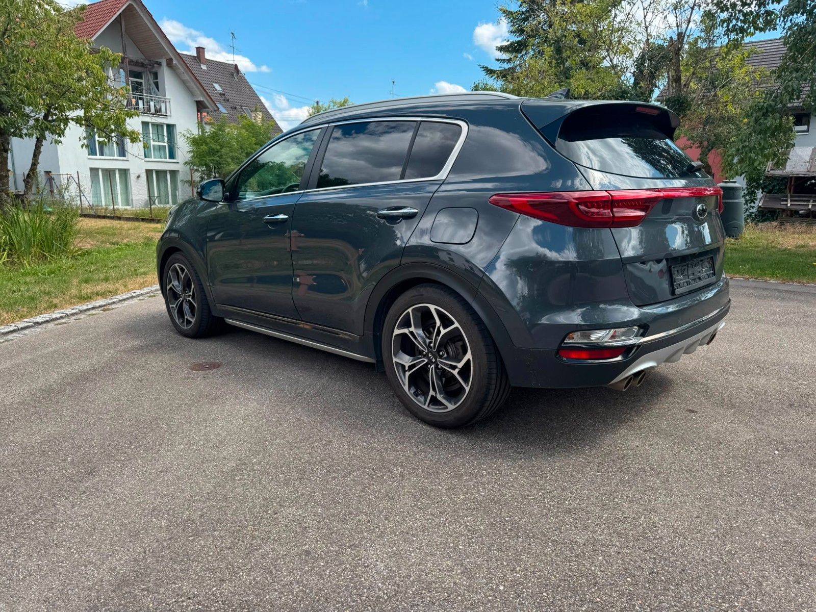 Fahrzeugabbildung Kia Sportage 1.6 T-GDI DCT 4WD GT line
