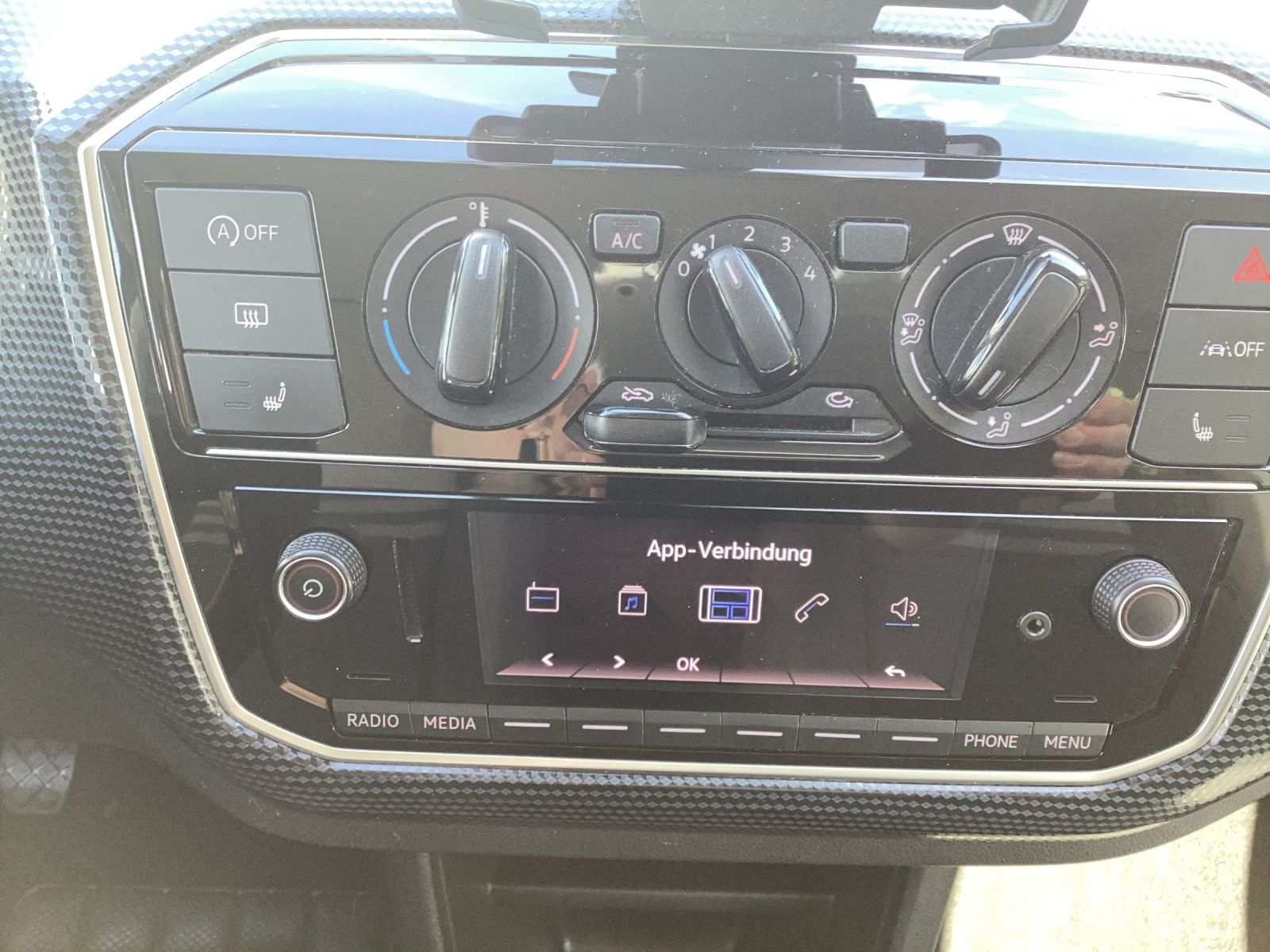 Fahrzeugabbildung Volkswagen up! 1.0 Basis Klima DAB GRA RFK SH