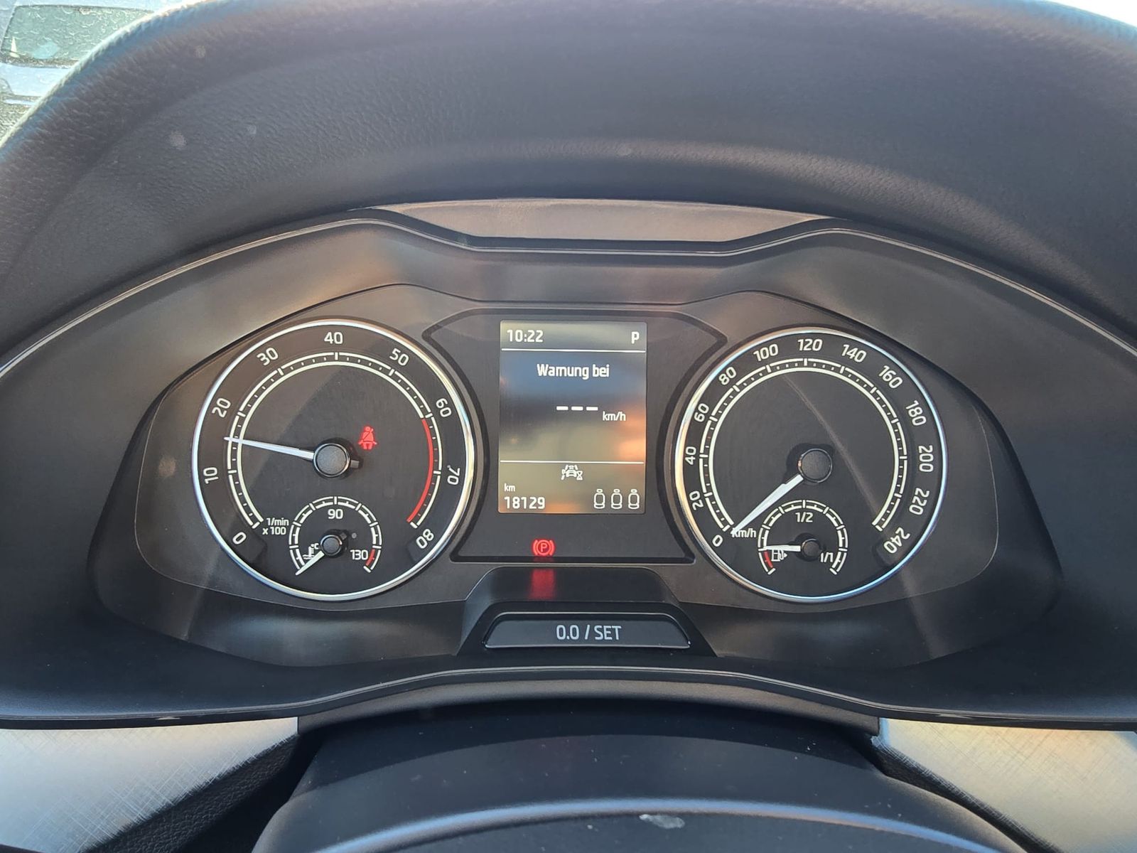 Fahrzeugabbildung SKODA Kamiq 1.0 TSI Tour DSG LED*PANO*SMART LINK*CAM