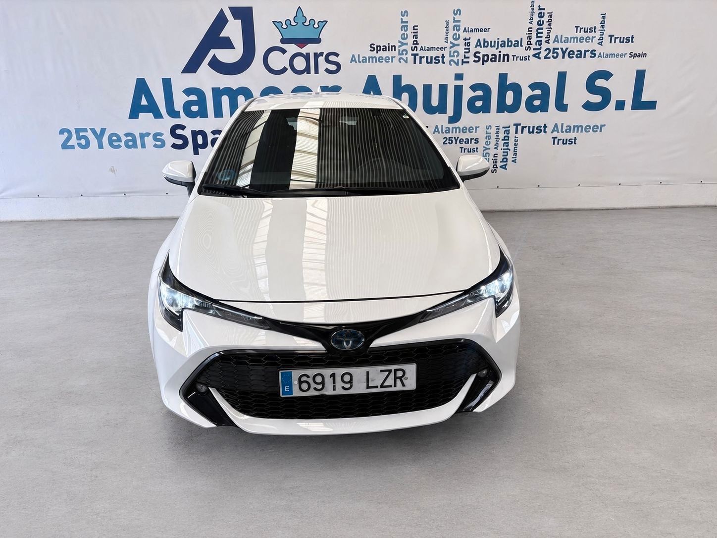 Toyota Corolla Hybrid Basis imagem 2