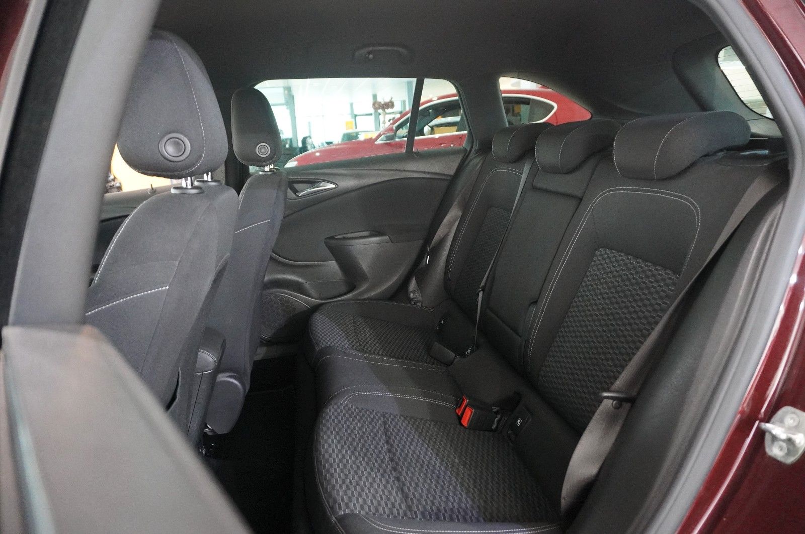 Fahrzeugabbildung Opel Astra K ST 1.4T DYNAMIC NAVI/LED/KAMERA/SPORT/SH