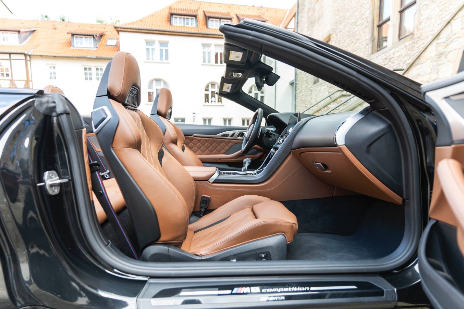 Fahrzeugabbildung BMW M8 Cabrio Competition LASERLICHT HUD H&K 360° M