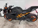 KTM 125 RC - KTM RC 125