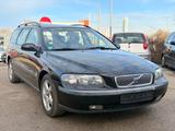 Volvo V70 2.4 125kW Comfort Kein Tüv - mit Benzin-Antrieb: Kombi, 1.4
