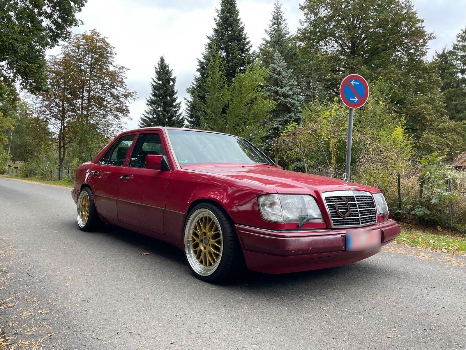 Mercedes-Benz E 220