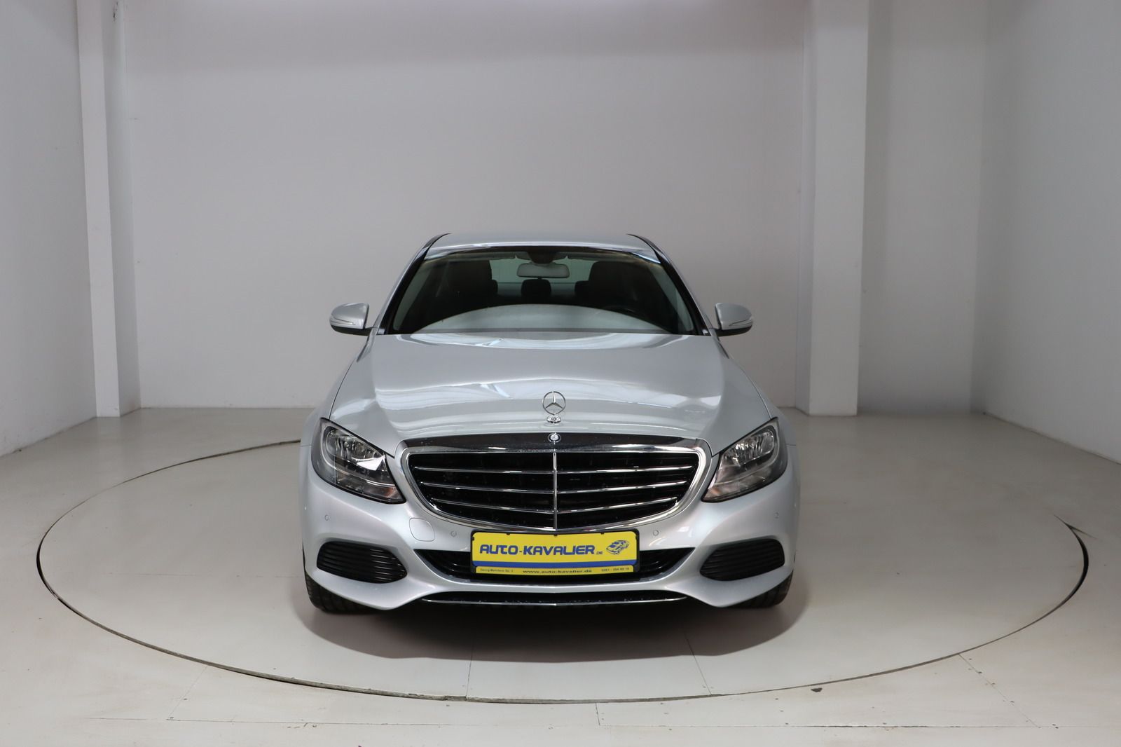 Fahrzeugabbildung Mercedes-Benz C 180 CGI Exclusive * Navi * Sitzhzg * TOP